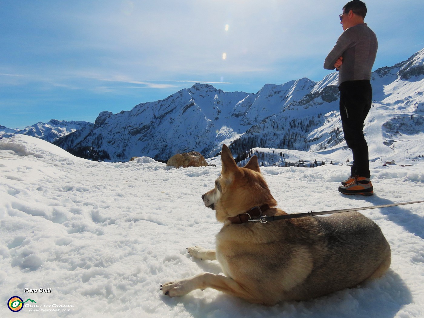 46 Ci godiamo il sole e il panorama!.JPG